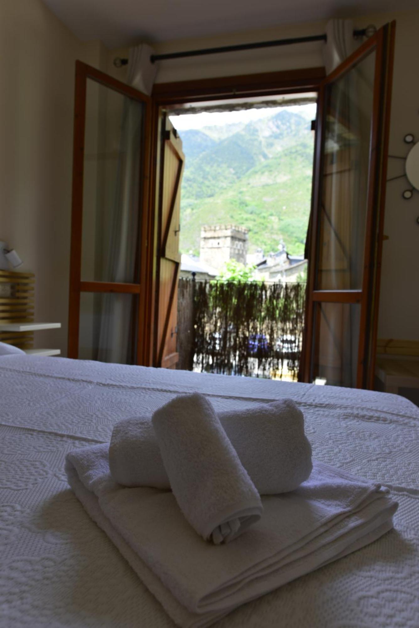 El Mirador De Las Tucas Benasque Eksteriør billede